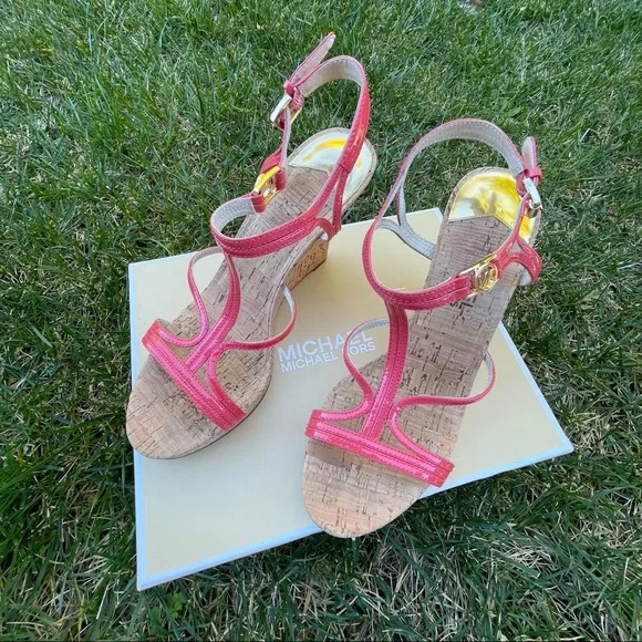 MK strappy wedges 🍉 - Picture 3 of 6